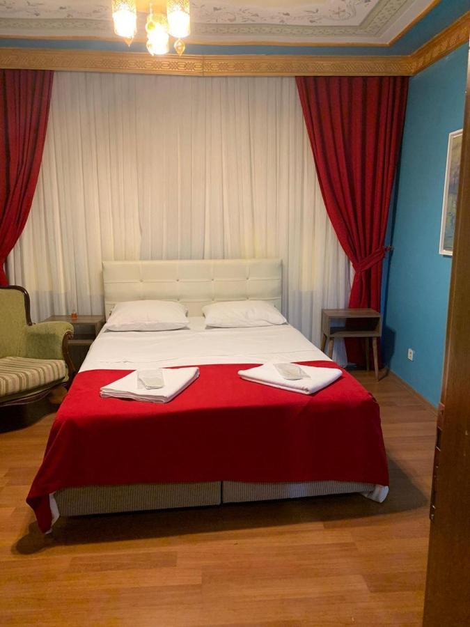 イスタンブール Балат Гостевой Дом Bed & Breakfast エクステリア 写真